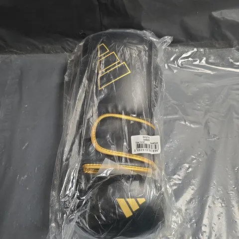 ADIDAS BOXING GLOVES – BLACK/GOLD, 14 OZ