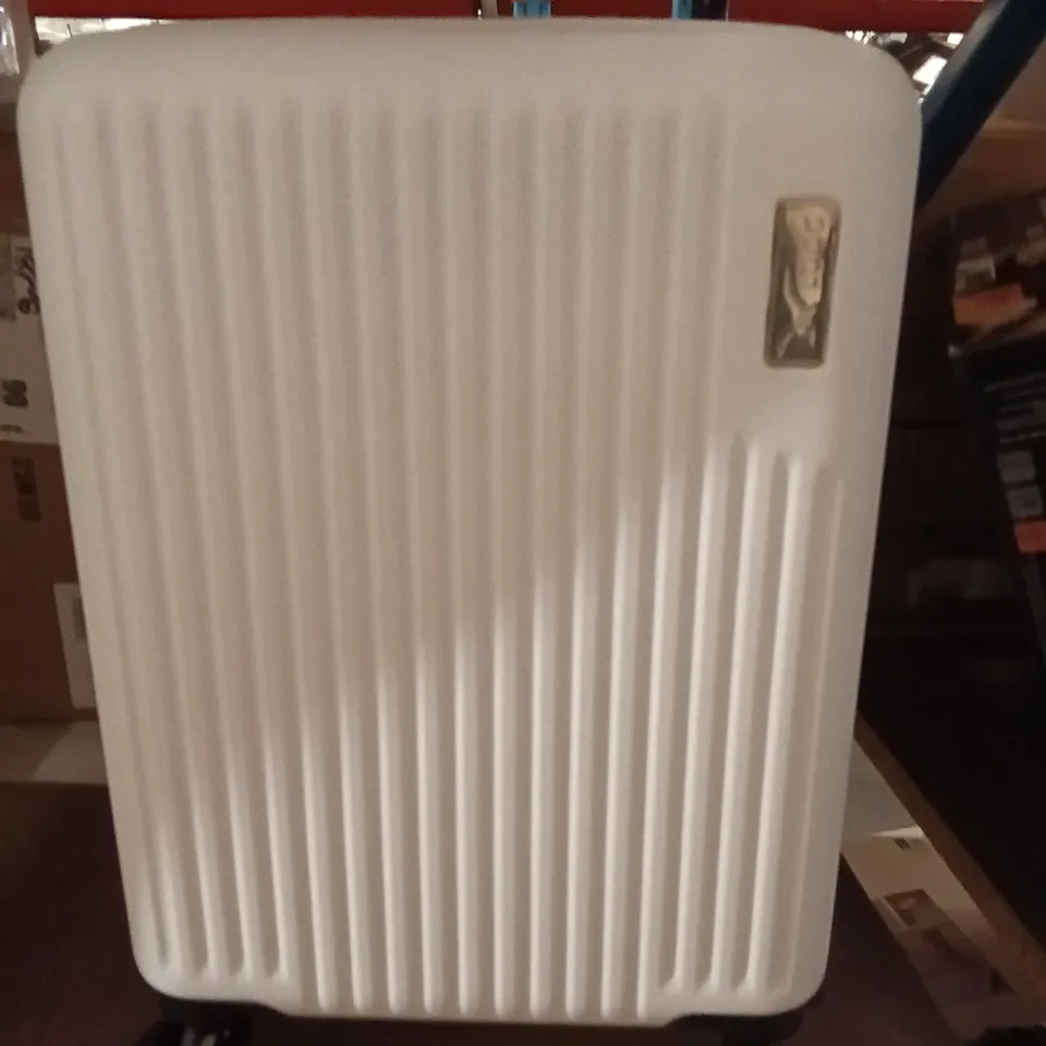 BRAND NEW LUGG HARD SHALL SMALL SUITCASE LIGHT GREY
