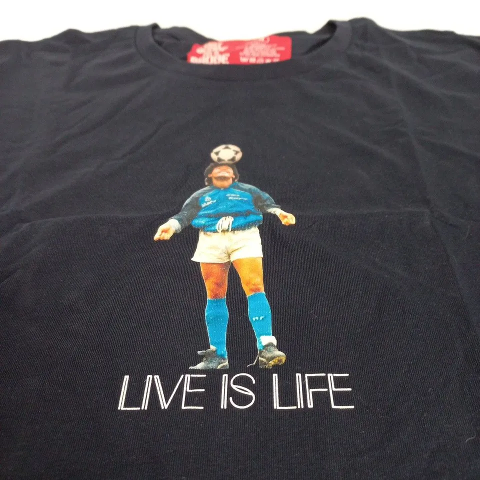 HAT SCARF OR A BADGE DIEGO MARADONA "LIVE IS LIFE" BLUE MEDIUM T SHIRT