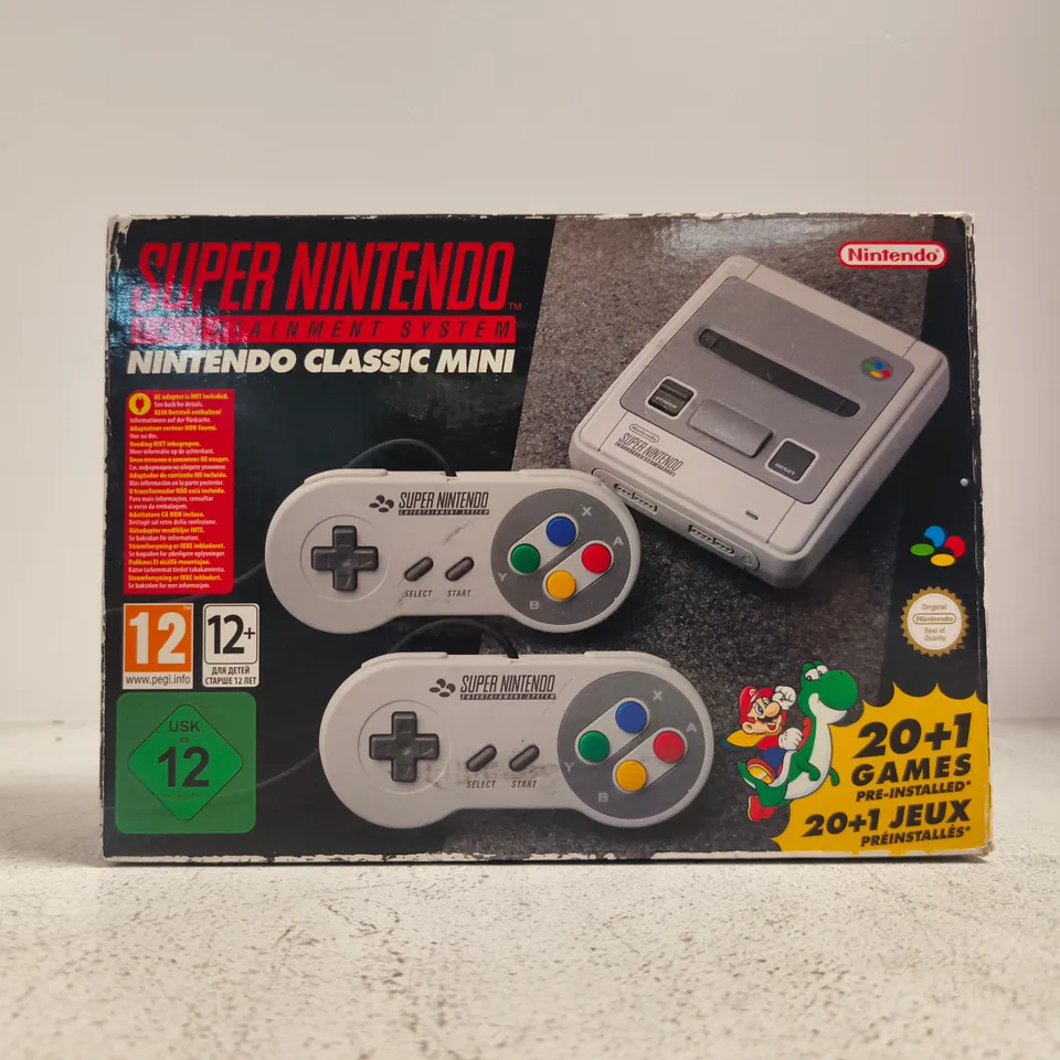 NINTENDO CLASSIC MINI: SUPER NINTENDO ENTERTAINMENT SYSTEM (SNES) – BOXED
