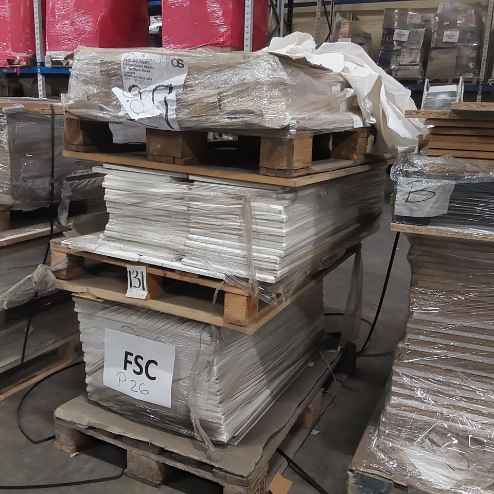 PALLET OF LARGE QUANTITY OF KITCHENS/BEDROOM REPLACEMENT CABINET DOOR/DRAWER/END PANELS IN ASSORTED SIZES