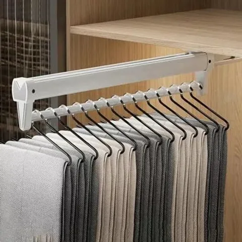 BOXED ADJUSTABLE CLOTHING RACK 