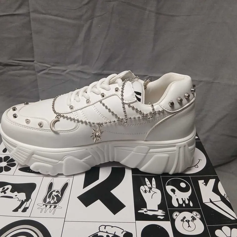 KOI JINX WHITE MYSTIC CHARM TRAINERS - UK 6