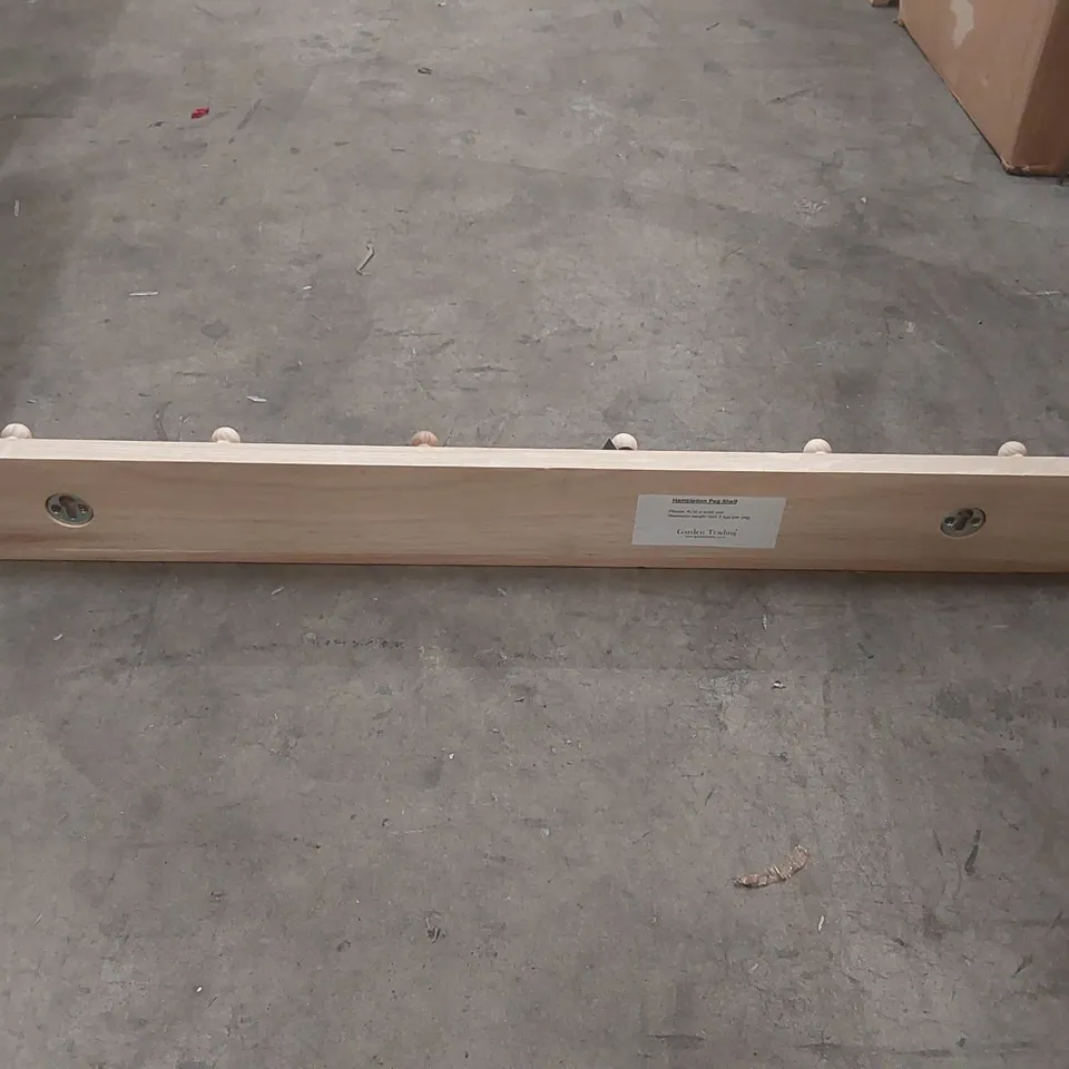 BOXED HAMBLEDON PEG SHELF LARGE - NATURAL RAW OAK