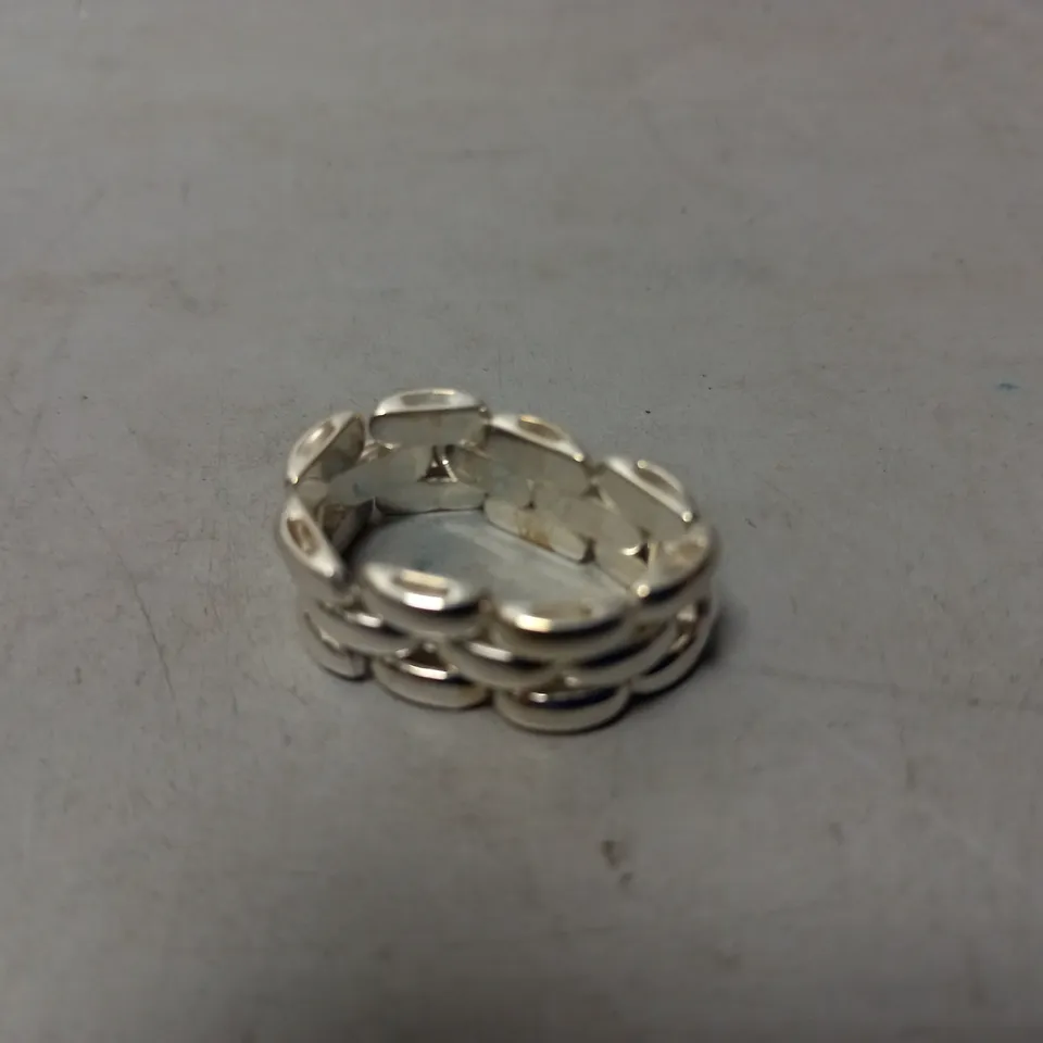 MONICA VINADER RING IN SILVER
