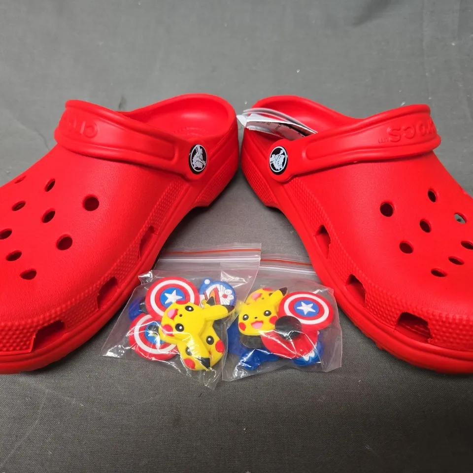 PAIR OF CROCS CLASSIC KID'S CLOGS IN RED UK SIZE J2