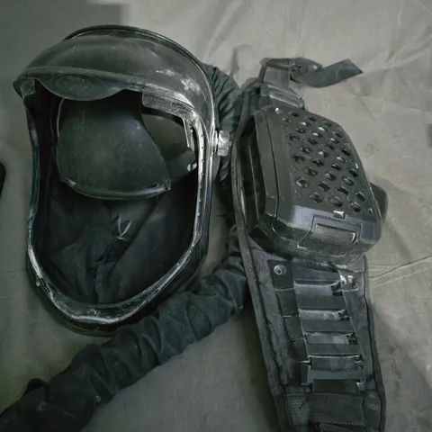 HELMET AND AIR FILTER 