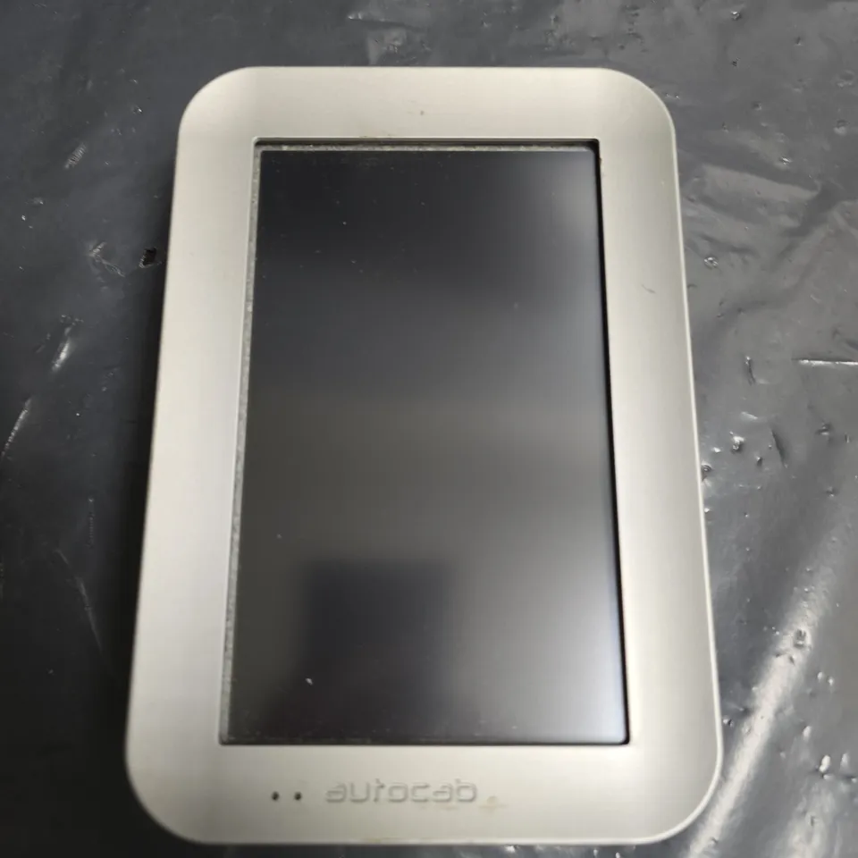 7-INCH TOUCHSCREEN DISPLAY DEVICE WITH SILVER BEZEL GPC BRAND 
