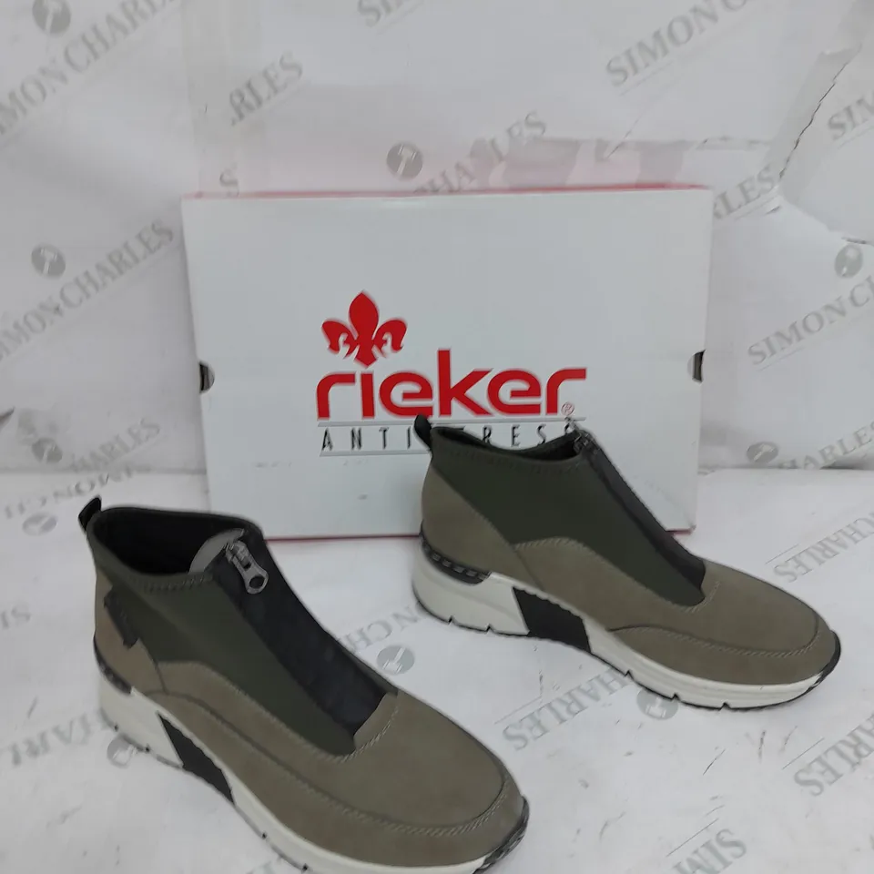 BOXED PAIR OF RIEKER HIGH TOP TRAINER GREEN SIZE 6.5