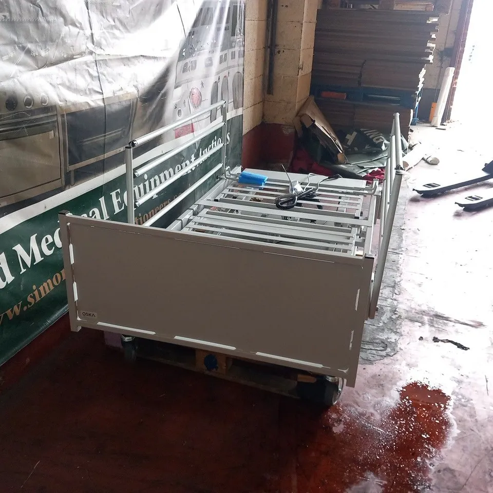 OSKA ELECTRIC PROFILING MEDICAL HOSPITAL TYPE SINGLE CARE BED MOBILITY 