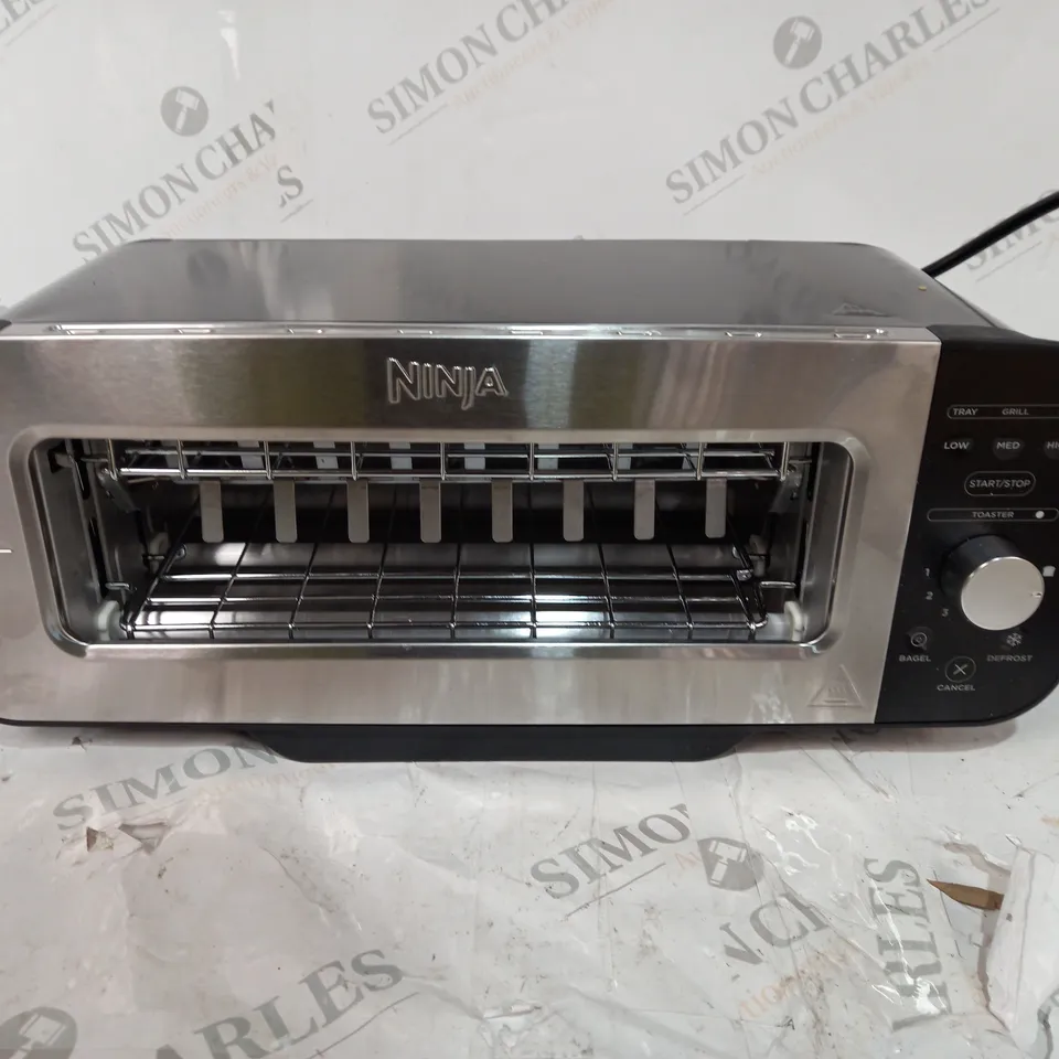 BOXED NINJA 2 IN 1 TOASTER & GRILL ST100UK