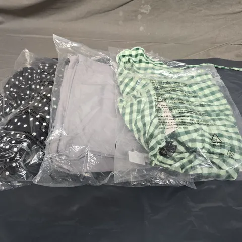 BOX OF 20 ASSORTED CLOTHING ITEMS IN VARIOUS SIZES, COLOURS AND STYLES - COLLECTION ONLY