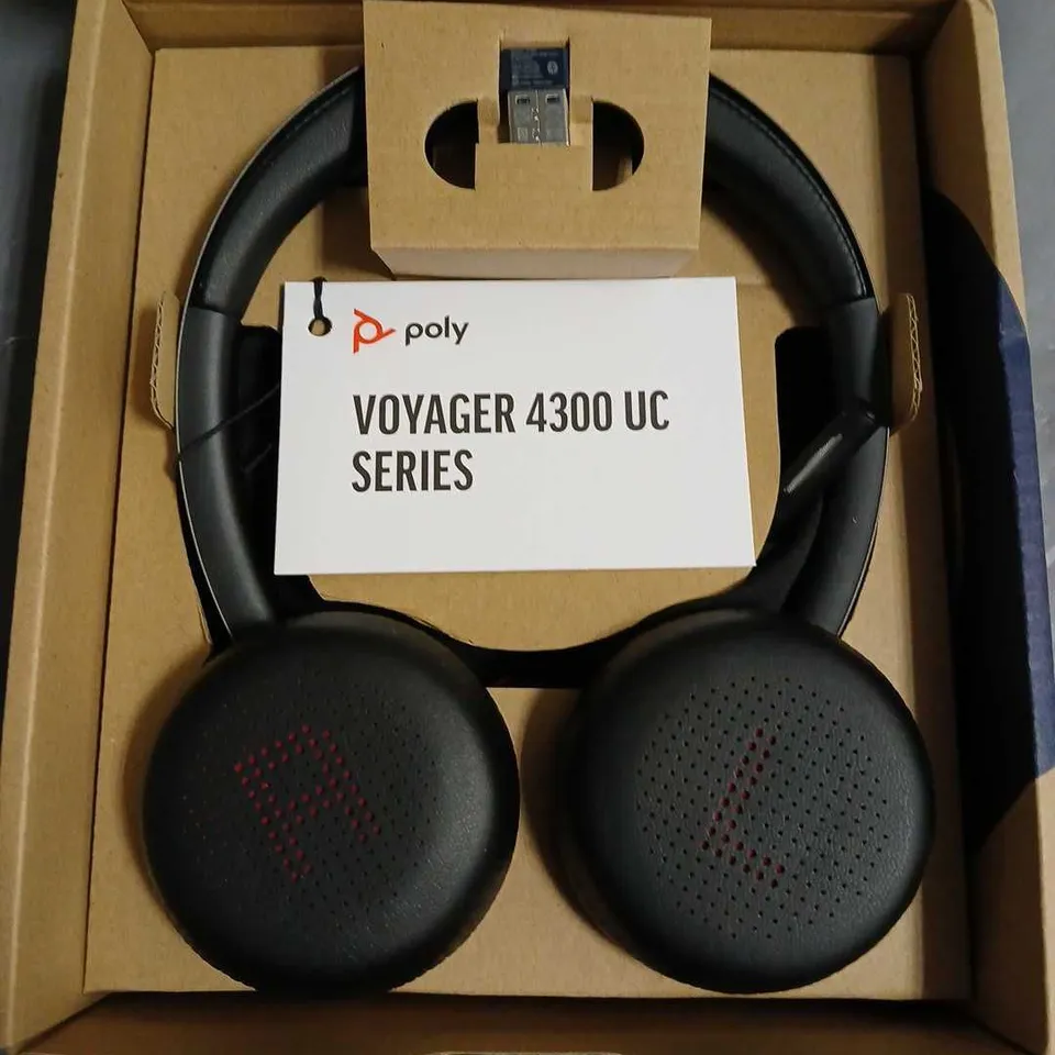 BOXED POLY VOYAGER 4320 UC HEADSET