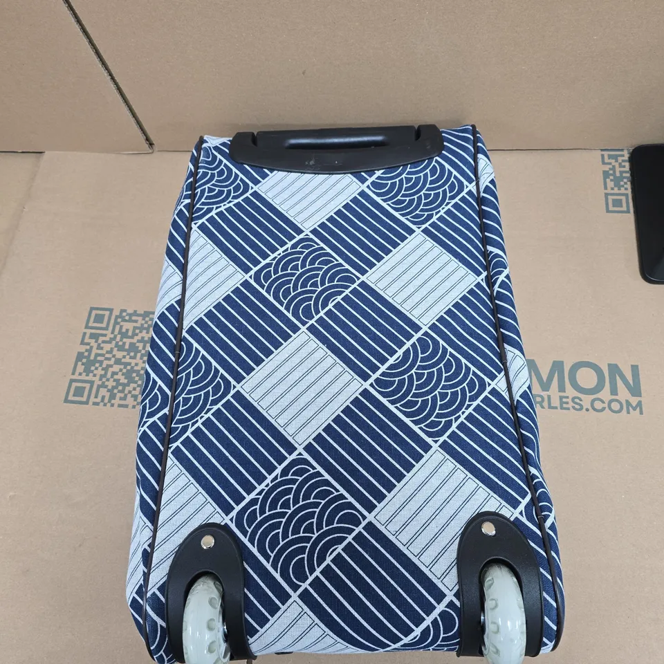 CARRY-ON ROLLING SUITCASE WITH BLUE GEOMETRIC PATTERN