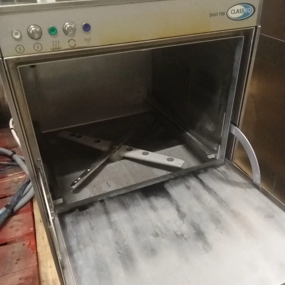 CLASSEQ DUO750 CABINET DISHWASHER
