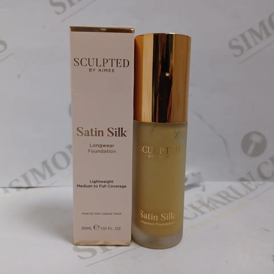 SCULPTED BY AIMEE SATIN SILK LONGWEAR FOUNDATION - LIGHTWEIGHT MEDIUM TO FULL COVERAGE 30ML 4.0W MEDIUM