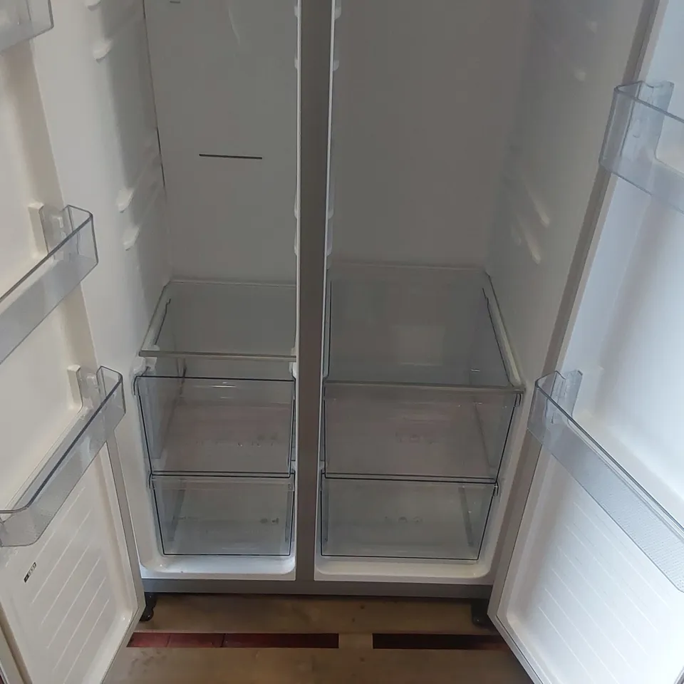 LOGIK LESSBSX23 SLIM AMERICAN-STYLE FRIDGE FREEZER - INOX