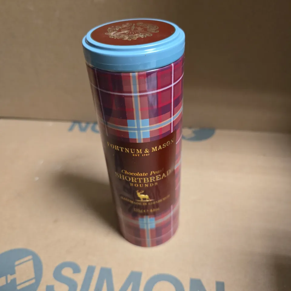 FORTNUM & MASON CHOCOLATE PEAR SHORTBREAD ROUNDS TIN - 125G 