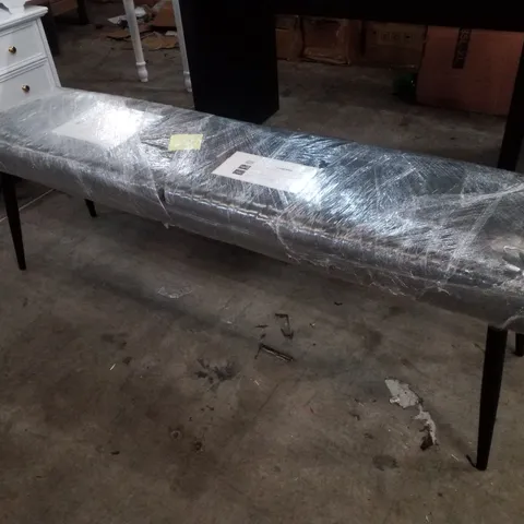 WYNNFIELD UPHOLSTERED BENCH - GREY