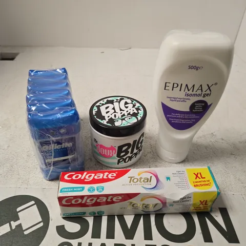 APPROXIMATELY 10 ASSORTED HEALTH & BEAUTY PRODUCTS TO INCLUDE COLGATE TOOTHPASTE, ISOMOL GEL, GILLETTE DEODORANT ETC
