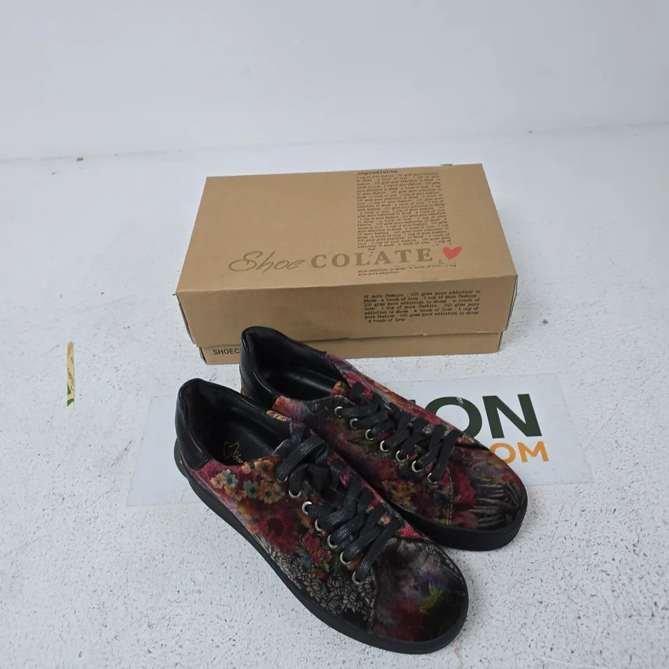 SHOECOLATE FLORAL PRINT SNEAKERS – UK 6 (EU 39)