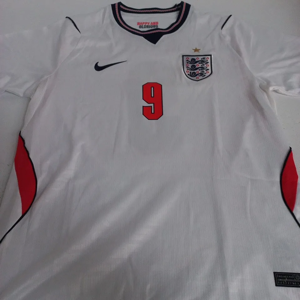 ENGLAND FC HOME SHIRT - KANE 9 - SIZE LARGE
