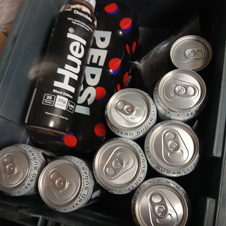 APPROXIMATELY 14 ASSORTED FOOD ITEMS INCLUDING HUEL DRINK , BRAZIL NUTS AND SIMPLY COOK CHILLI STIR FRY RECIPE KIT