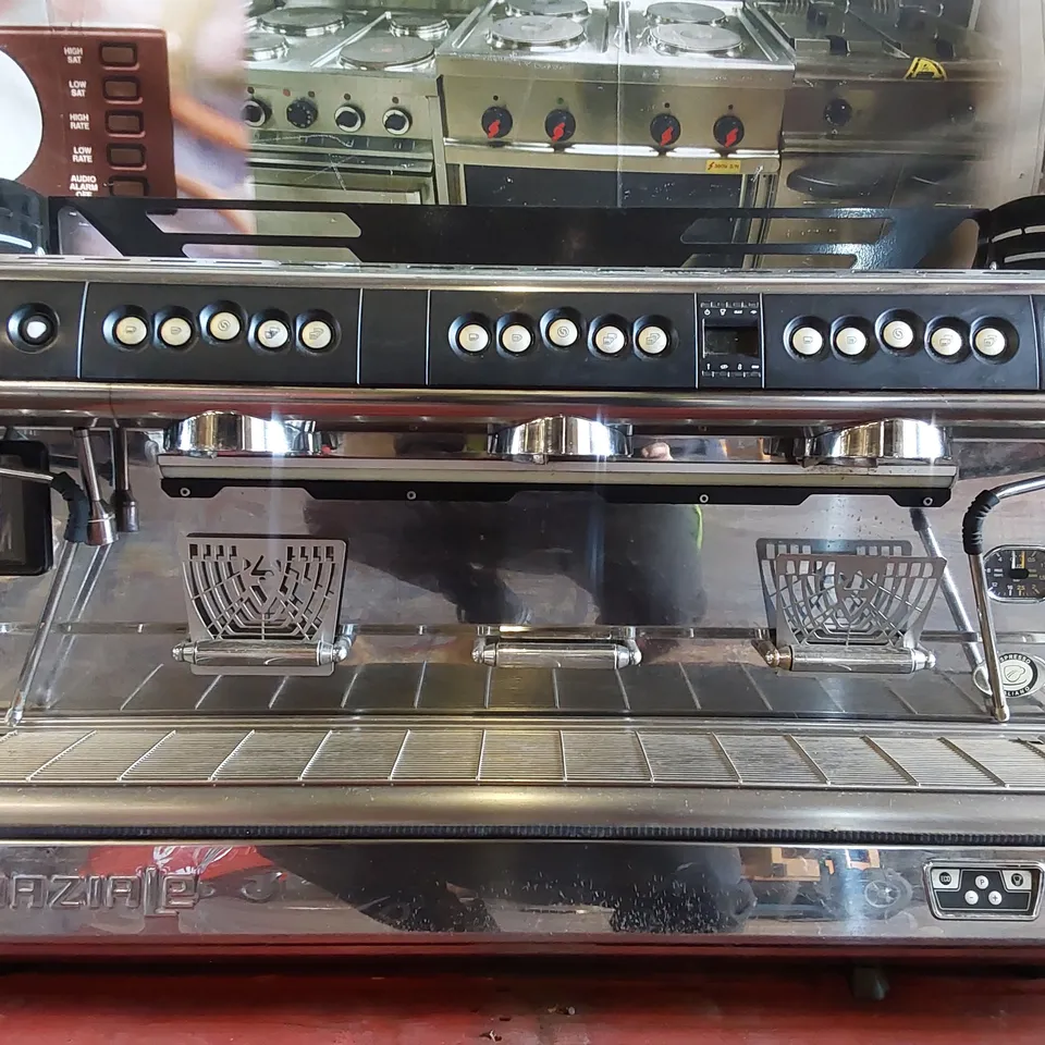 LA SPAZIALE S9 DSP COMMERCIAL 3 GROUP ESPRESSO COFFEE MACHINE