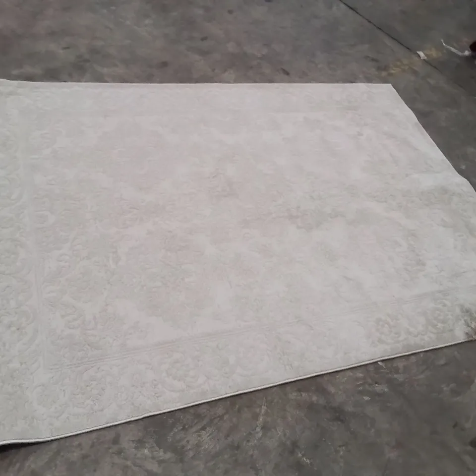 QUALITY DESIGNER AREA RUG - APPROXIMATELY 220X160CM