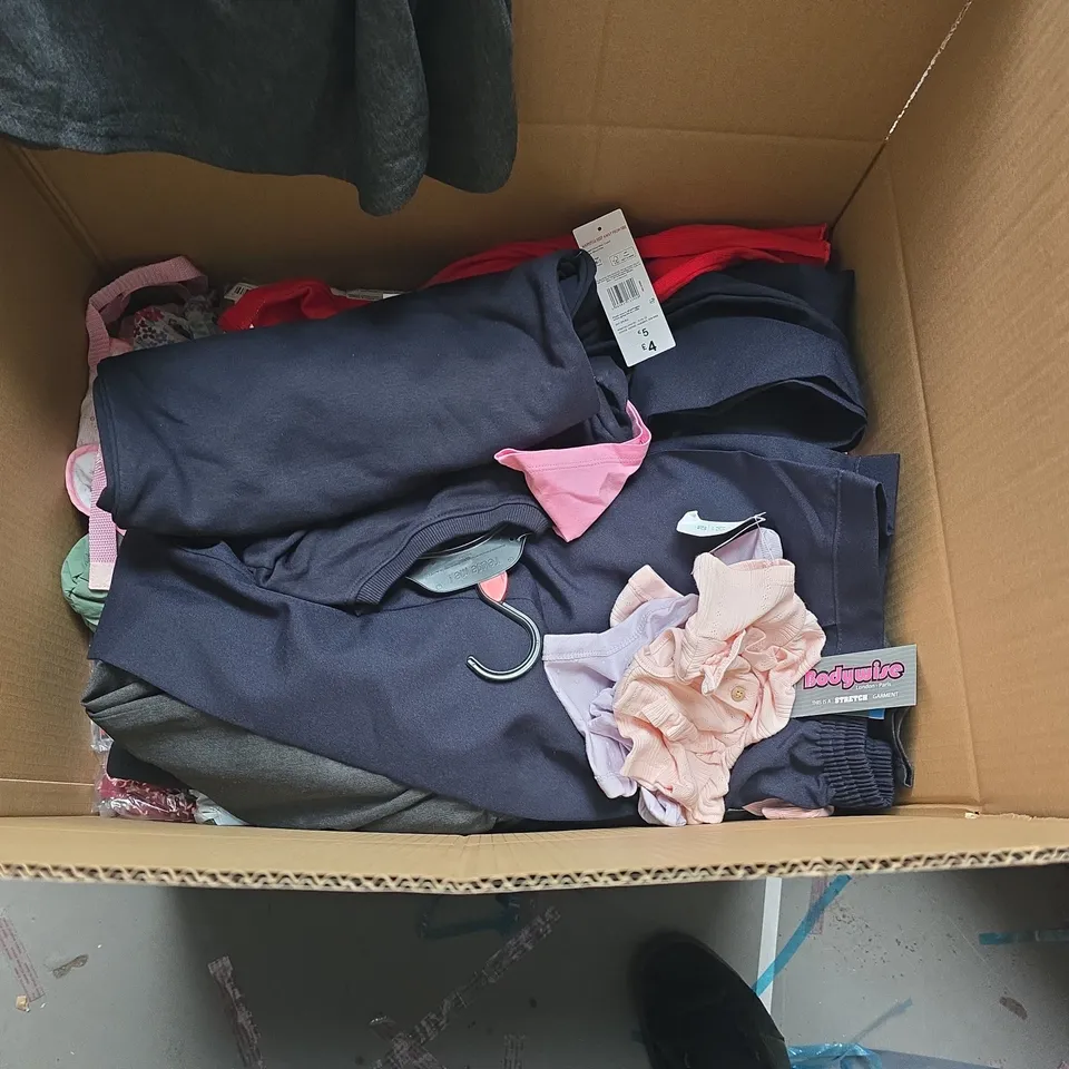 LARGE QUANTITY OF ASSORTED KIDS CLOTHING ITEMS TO INCLUDE GEORGE, RIPSTOP AND PRIMARK