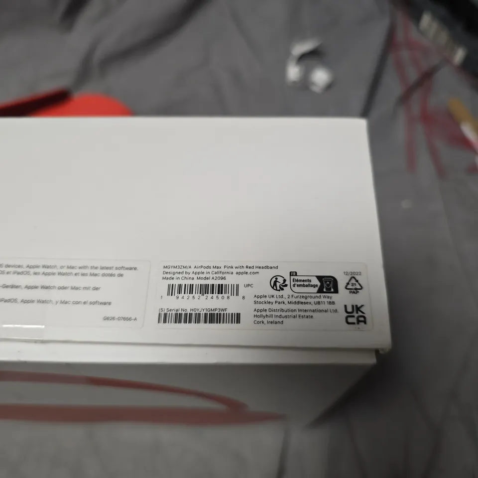 BOXED APPLE AIRPODS MAX PINK WITH RED HEADBAND – HEADPHONES WITH CASE & USB-C CABLE (BOXED)