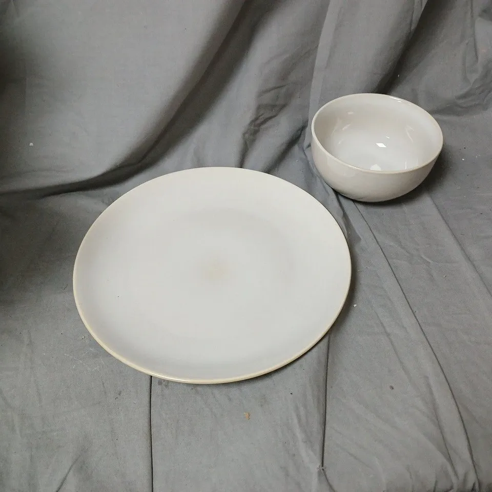 APPROXIMATELY 12 PC  WHITE CERAMIC DINNERWARE PIECES: PLATE AND BOWL