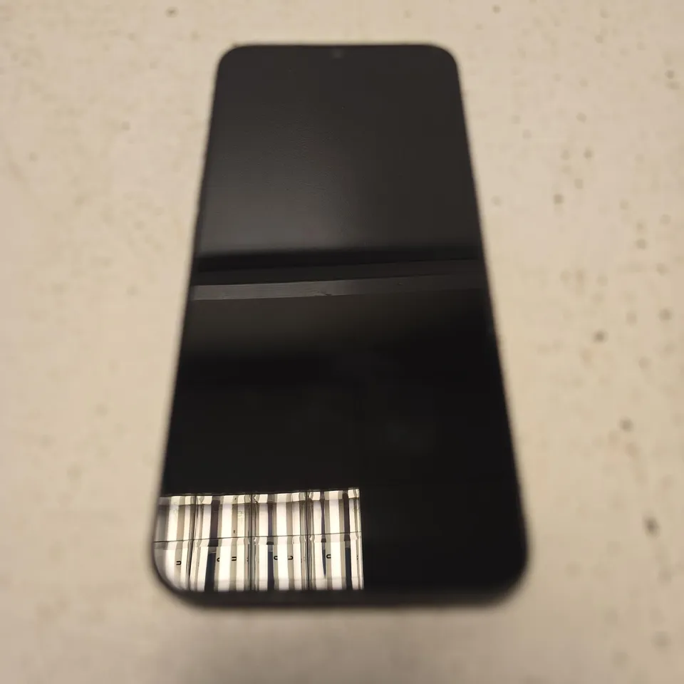 DORO SMARTPHONE – BLACK, TEXTURED BACK