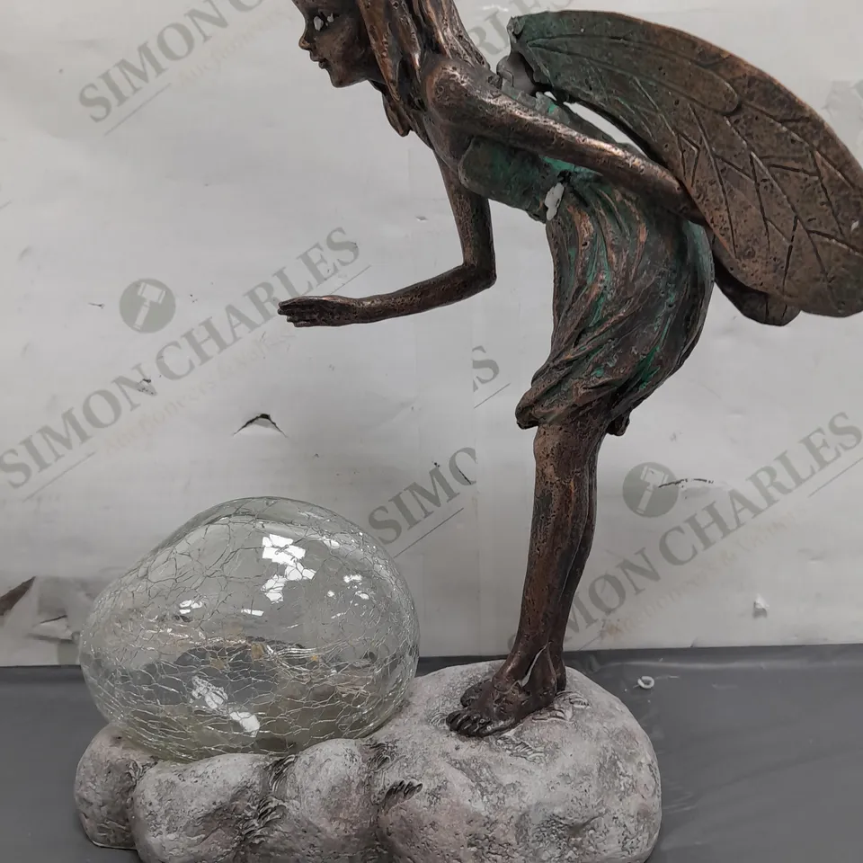 BOXED UNBRANDED DECORATIVE FAIRY GARDEN STATUE LIGHT