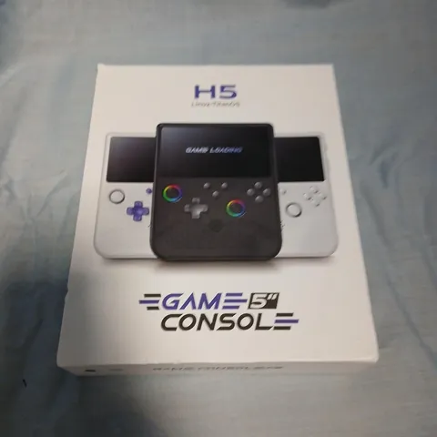 H5 HANDHELD GAME CONSOLE – BLACK WITH WHITE BUTTONS BOXED