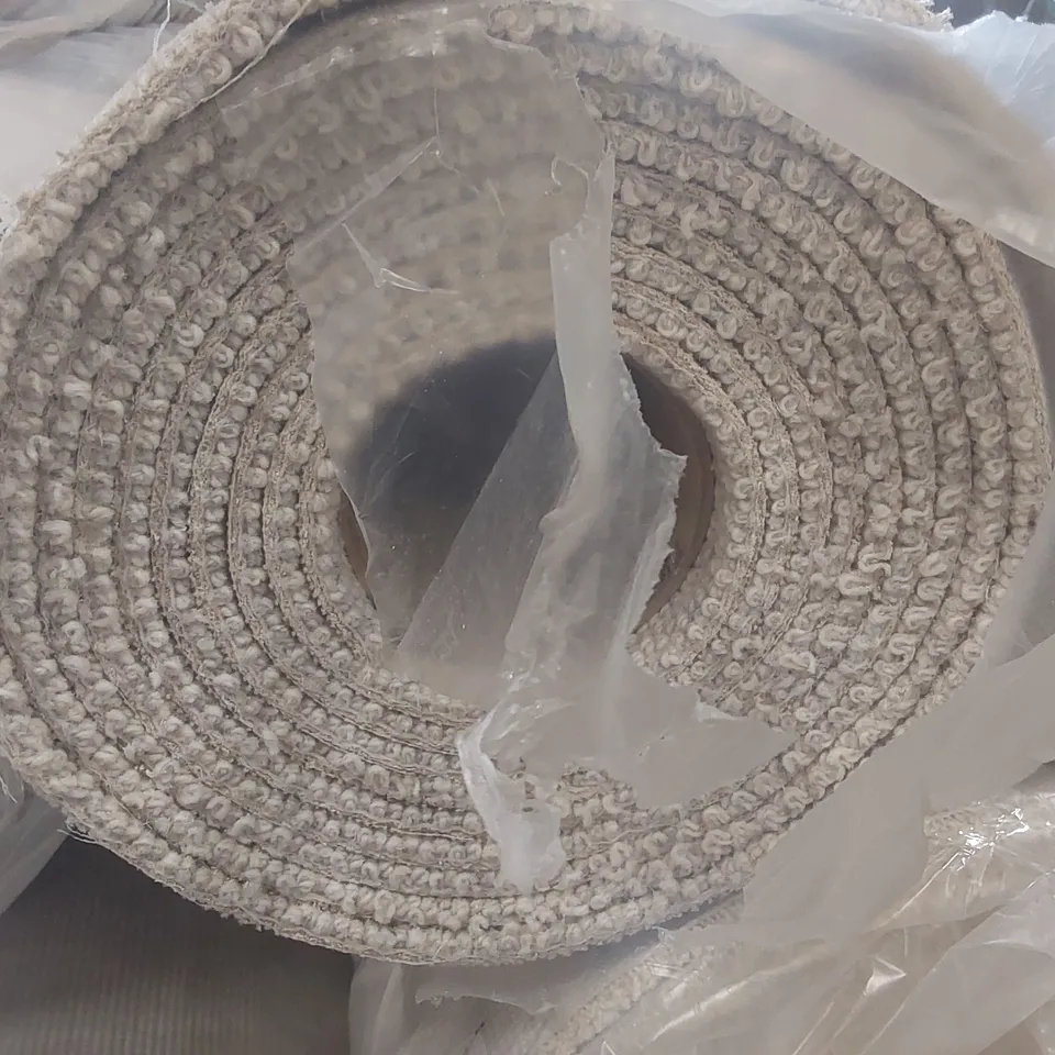 ROLL OF QUALITY PURE & SIMPLE LOOP FLOCK CARPET - APPROXIMATELY 5.45 x 5m