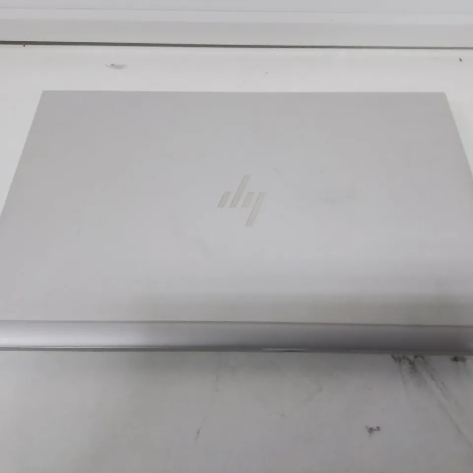 HP ELITEBOOK INTEL CORE I7 LAPTOP IN SILVER - AX201NGV