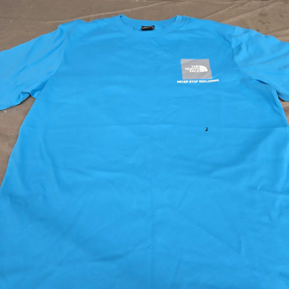THE NORTH FACE CASUAL LOGO TEE - SIZE M
