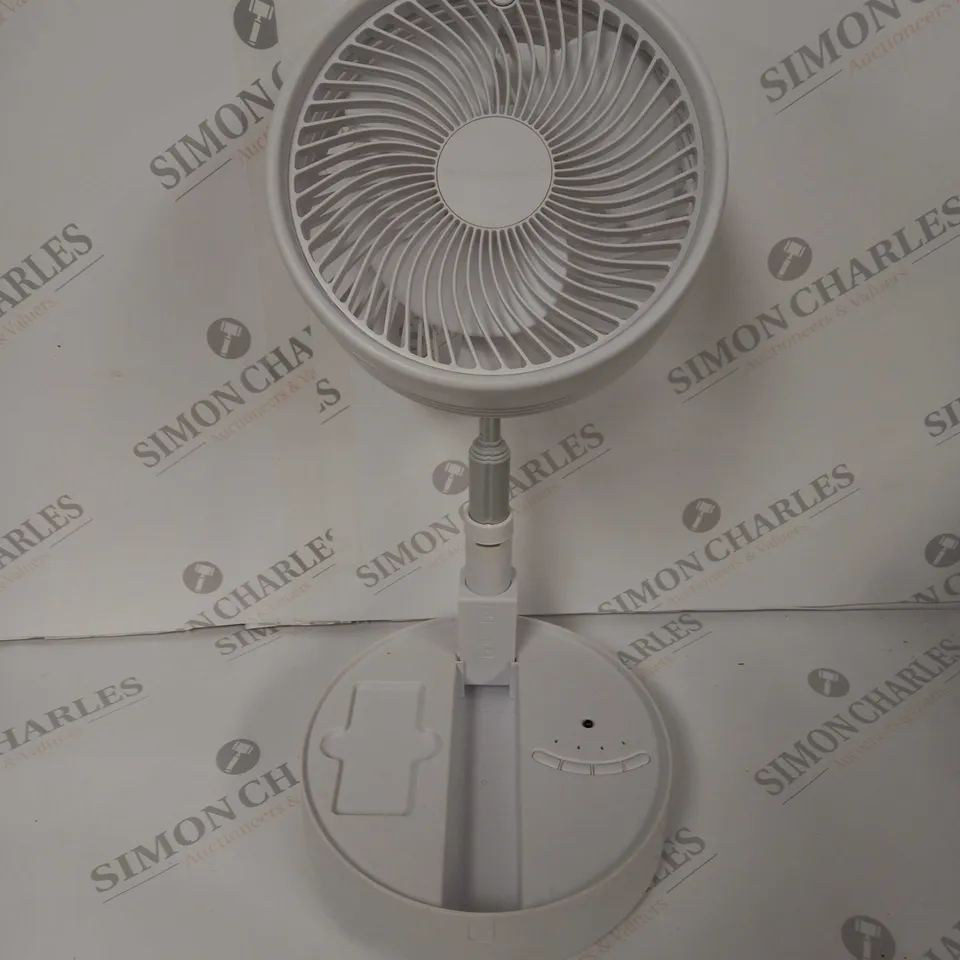BELL & HOWELL OSCILLATING FOLDING RECHARGEABLE FAN, WHITE