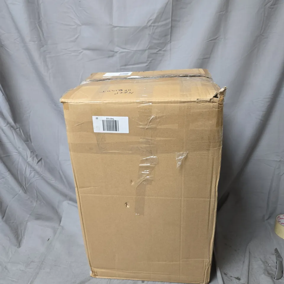 KALORIK 20L DEHUMIDIFIER WITH 4L WATER TANK AND TIMER.