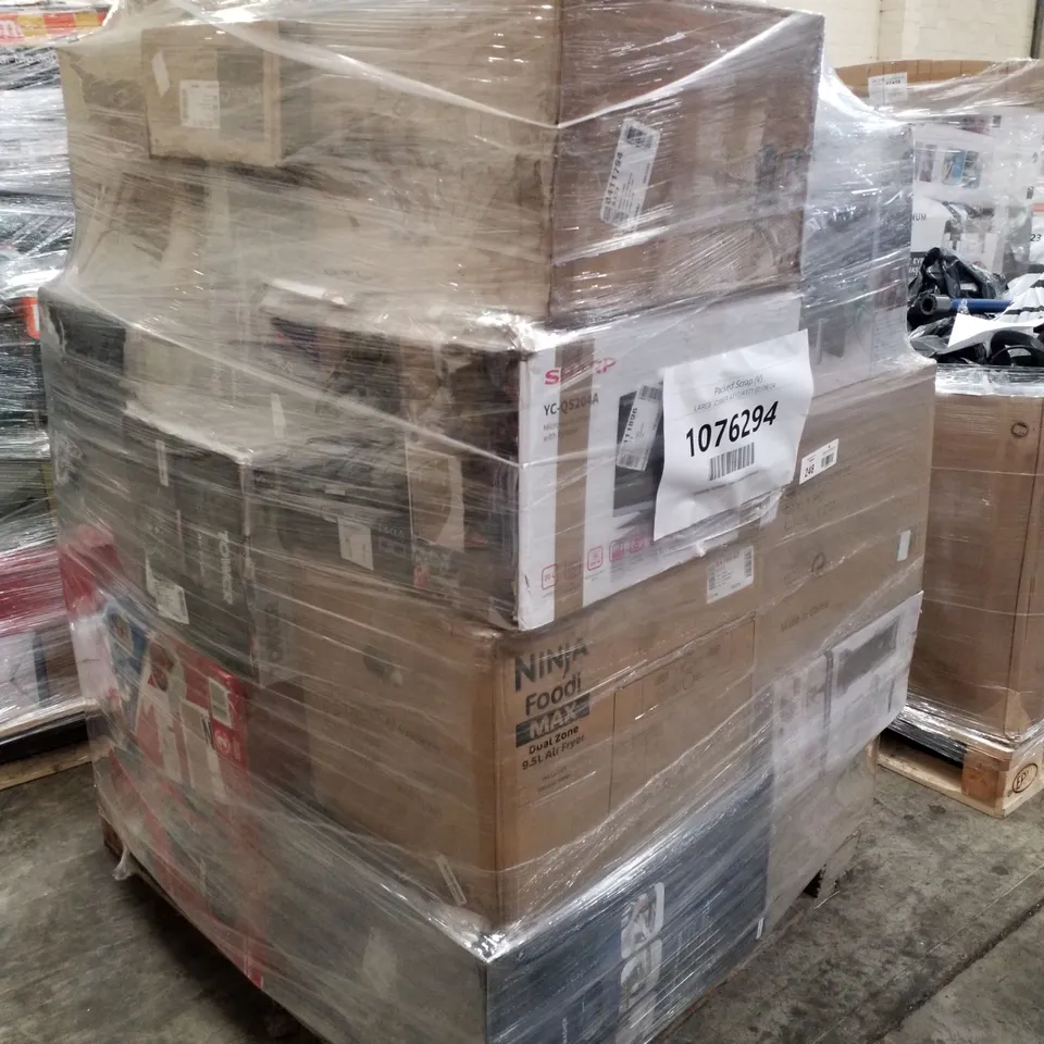 PALLET OF APPROXIMATELY 23 UNPROCESSED RAW RETURN HOUSEHOLD AND ELECTRICAL GOODS TO INCLUDE;