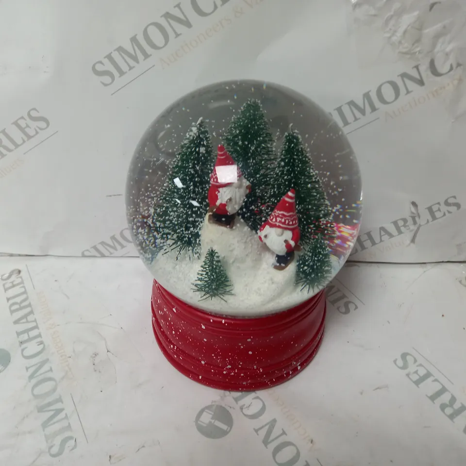 SANTA EXPRESS CHRISTMAS CHARACTER MUSICAL WATER SPINNER