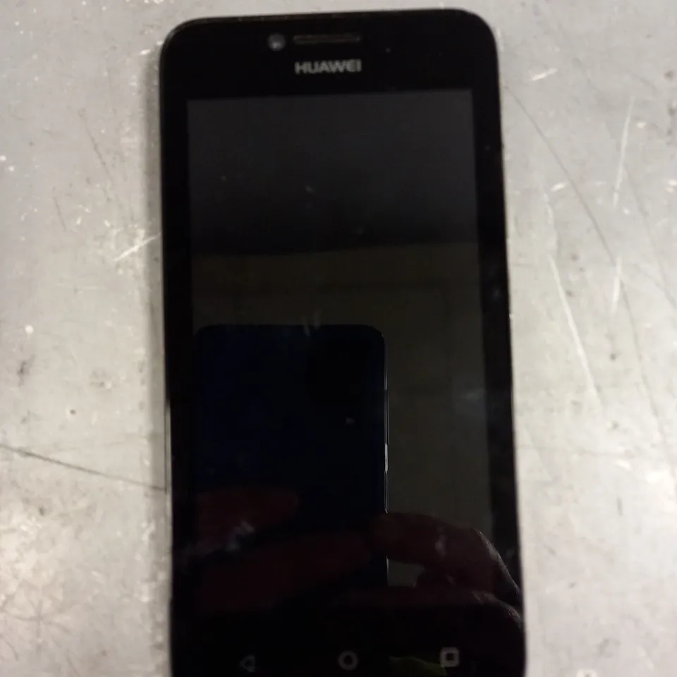 HUAWEI Y560 SMARTPHONE 