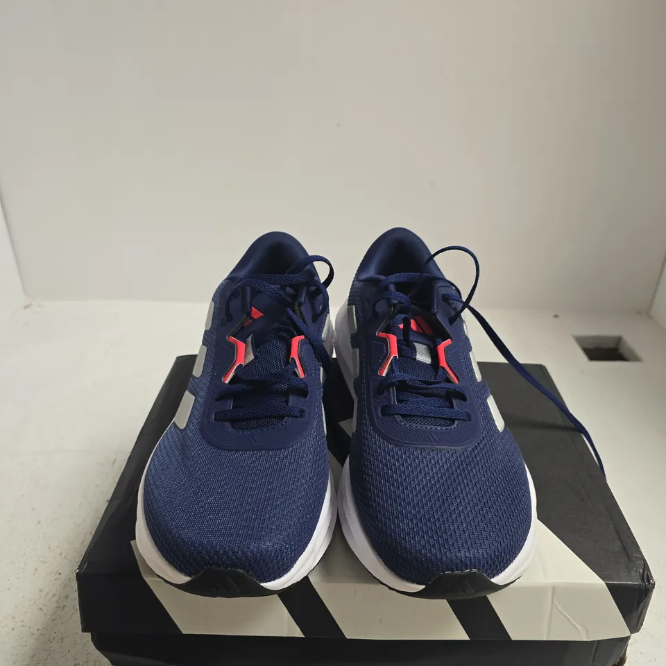 BOXED PAIR OF ADIDAS GALAXY 7 M NAVY KNIT RUNNING SHOES – UK 7