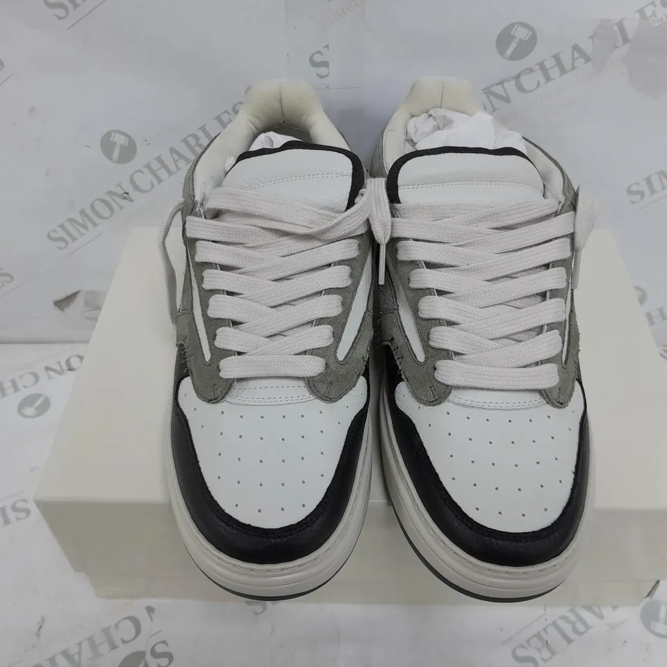 BOXED PAIR OF REPRESENT REPTOR LOW KHAKI/WHITE/BLACK -  SIZE 43