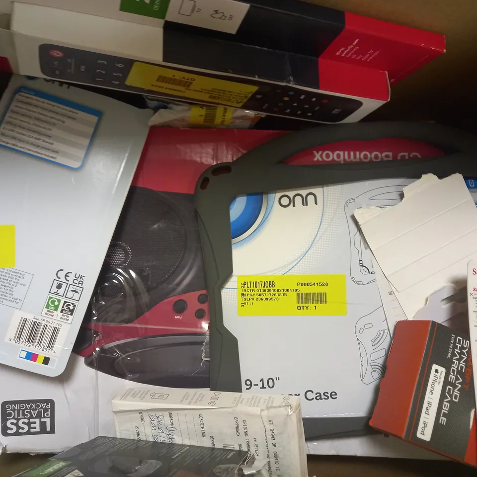 BOX OF APPROXIMATELY 12 ASSORTED HOUSEHOLD ITEMS TO INCLUDE ASDA TECH BLUETOOTH SPEAKER, ROKU EXPRESS STREAMING SETUP, BLACKWEB SCREEN PROTECTOR, ETC