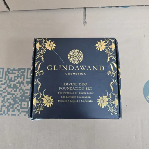 GLINDAWAND COSMETICA DIVINE DUO FOUNDATION SET – THE FOUNTAIN OF YOUTH ELIXR - POWDER, LIQUID & CONCEALER (BOXED)