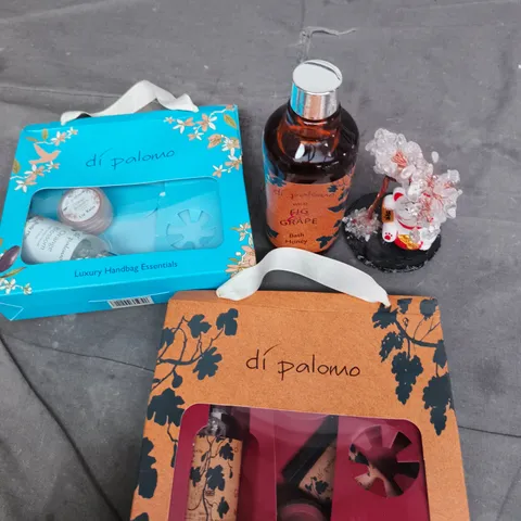 APPROXIMATELY 20 ASSORTED HOUSEHOLD PRODUCTS TO INCLUDE HOME DECOR, BEAUTY SETS, CLOTHING ETC 