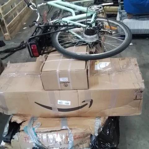 PALLET CONTAINING VARIOUS ASSORTED INCOMPLETE EXERCISE EQUIPMENT AND OTHER HOUSEHOLD ITEMS
