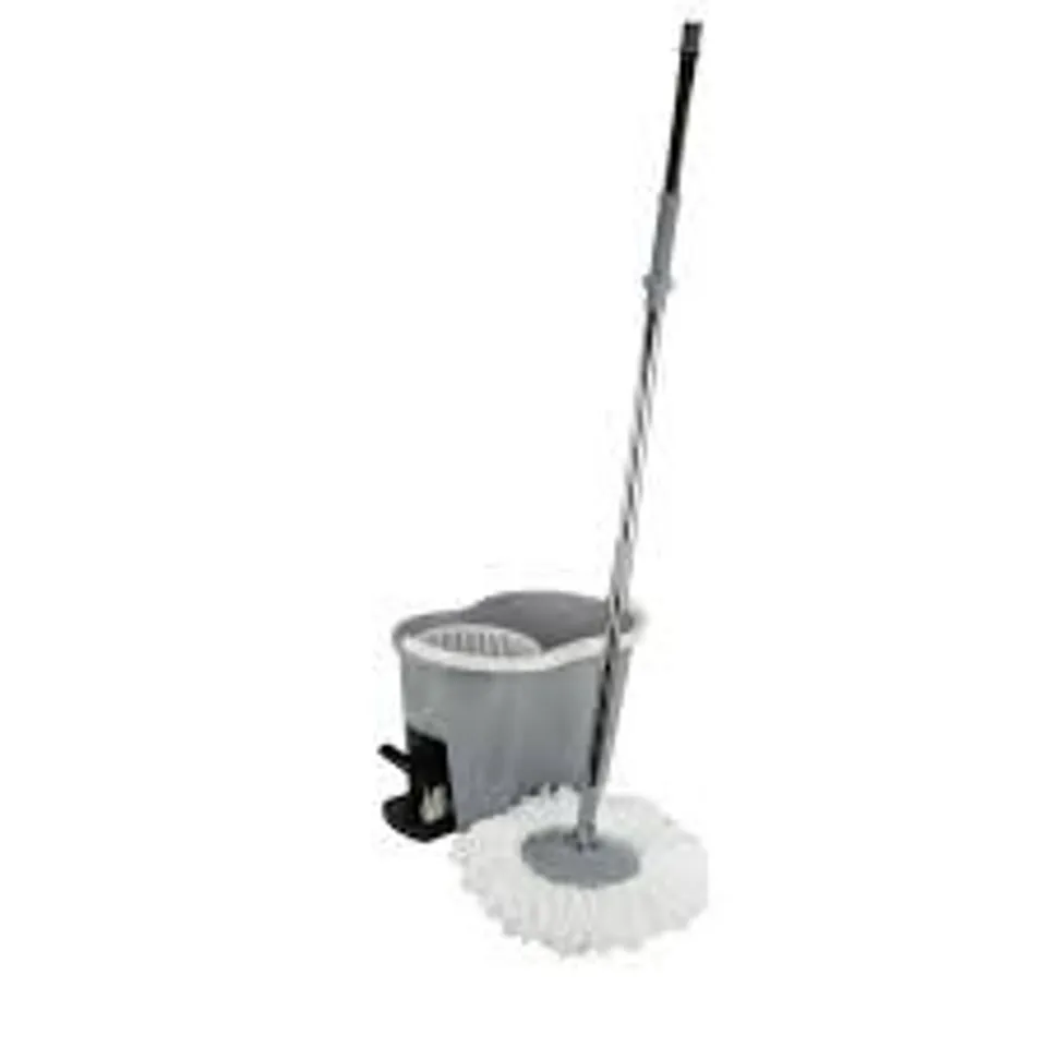 SPIN MOP BUCKET SYSTEM WITH 2 MICROFIBRE HEADS
